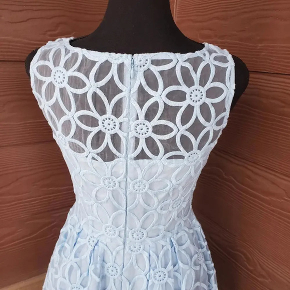 BB DAKOTA Women's Blue Floral Lace Tulle Sleeveless Fit and Flare Dress Size 2 - Picture 6 of 12